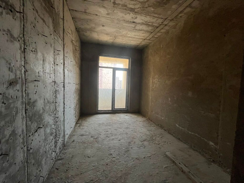 4 otaqlı, Yeni tikili, 242 kv. m