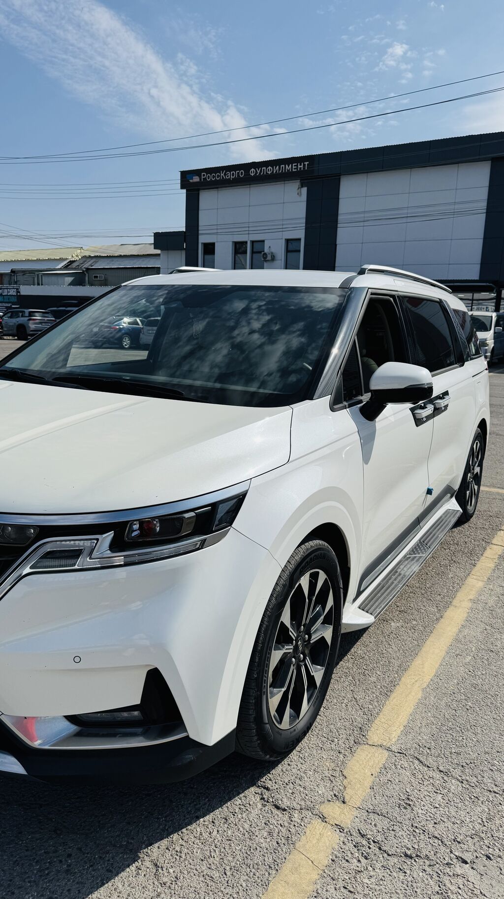 Kia Carnival: 2021 г., 2.2 л, Автомат, Дизель, Минивэн: фото 1