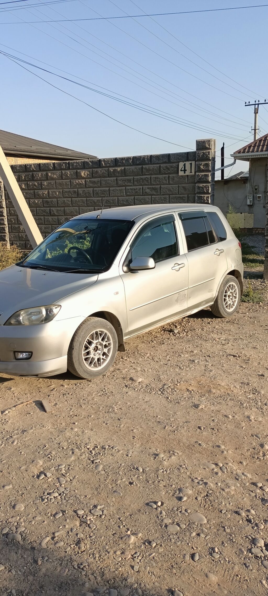 Mazda Demio: 2004 г., 1.3 л, Автомат, Бензин, Хэтчбэк: фото 2