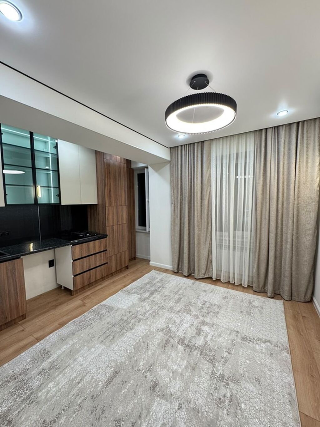 1 комната, 41 м², Элитка, 2 этаж, Дизайнерский ремонт: фото 1