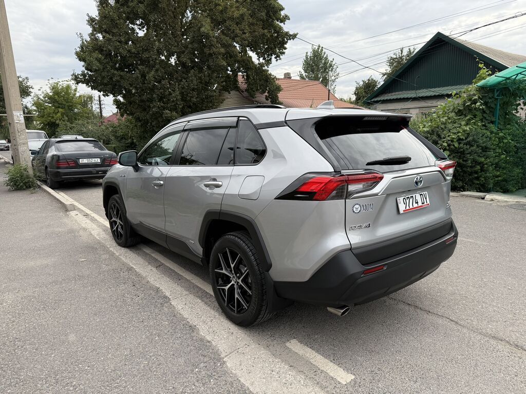 Toyota RAV4: 2019 г., 2.5 л, Автомат, Гибрид, Кроссовер: фото 5