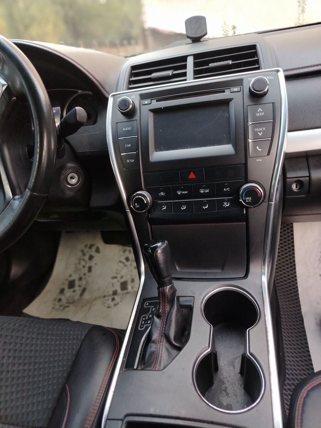 Toyota Camry: 2015 г., 2.5 л, Механика, Бензин, Седан: фото 8