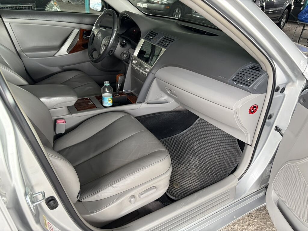 Toyota Camry: 2010 г., 2.5 л, Автомат, Бензин, Седан: фото 8