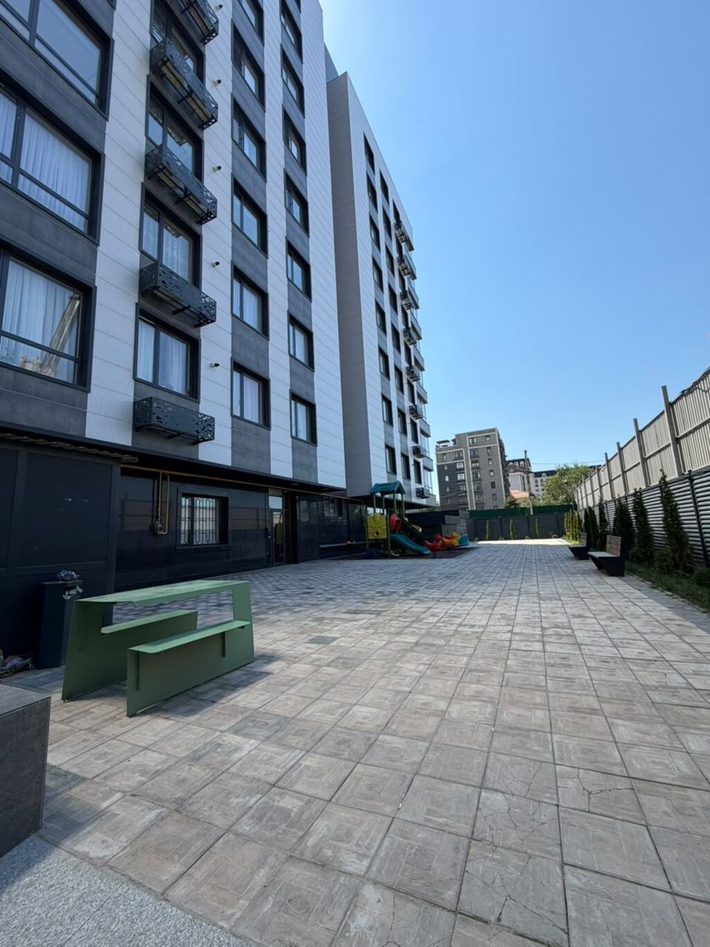 3 комнаты, 81 м², БГУ Элитка, 4 этаж, ПСО (под самоотделку): фото 2