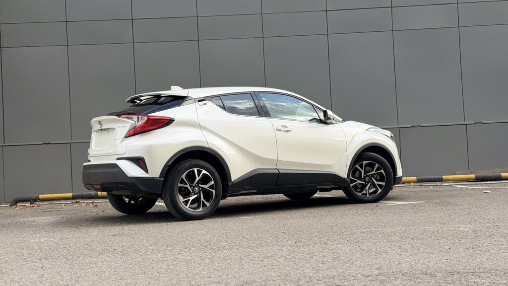 Toyota C-HR: 2021 г., 2 л, Вариатор, Бензин, Кроссовер: фото 2