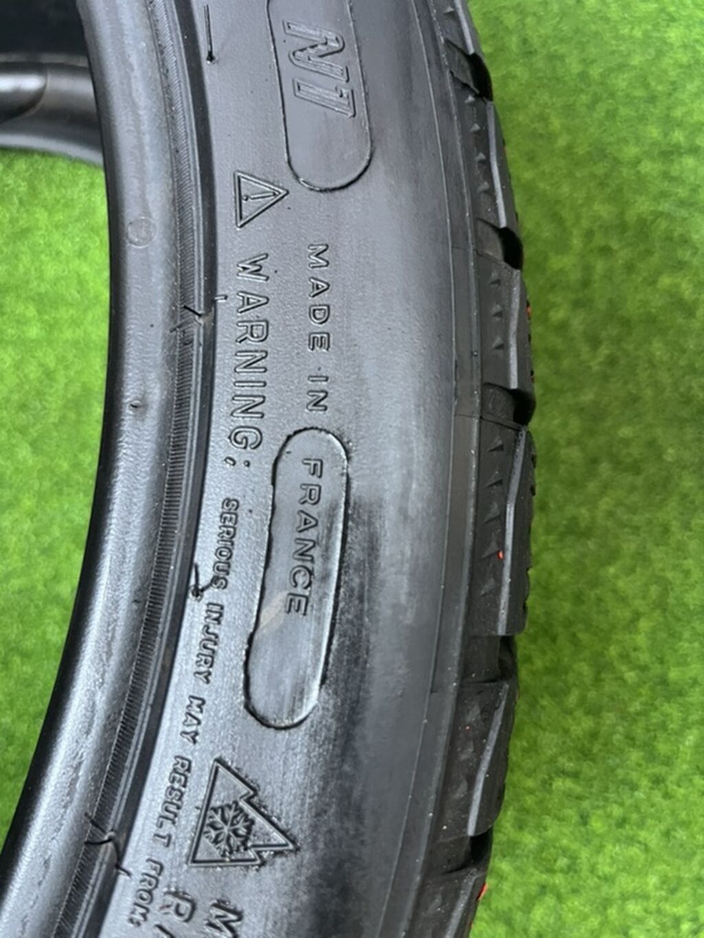 Шины 295 / 30 / R 20, Зима, Б/у, Пара, Легковые, Франция, Michelin: фото 6