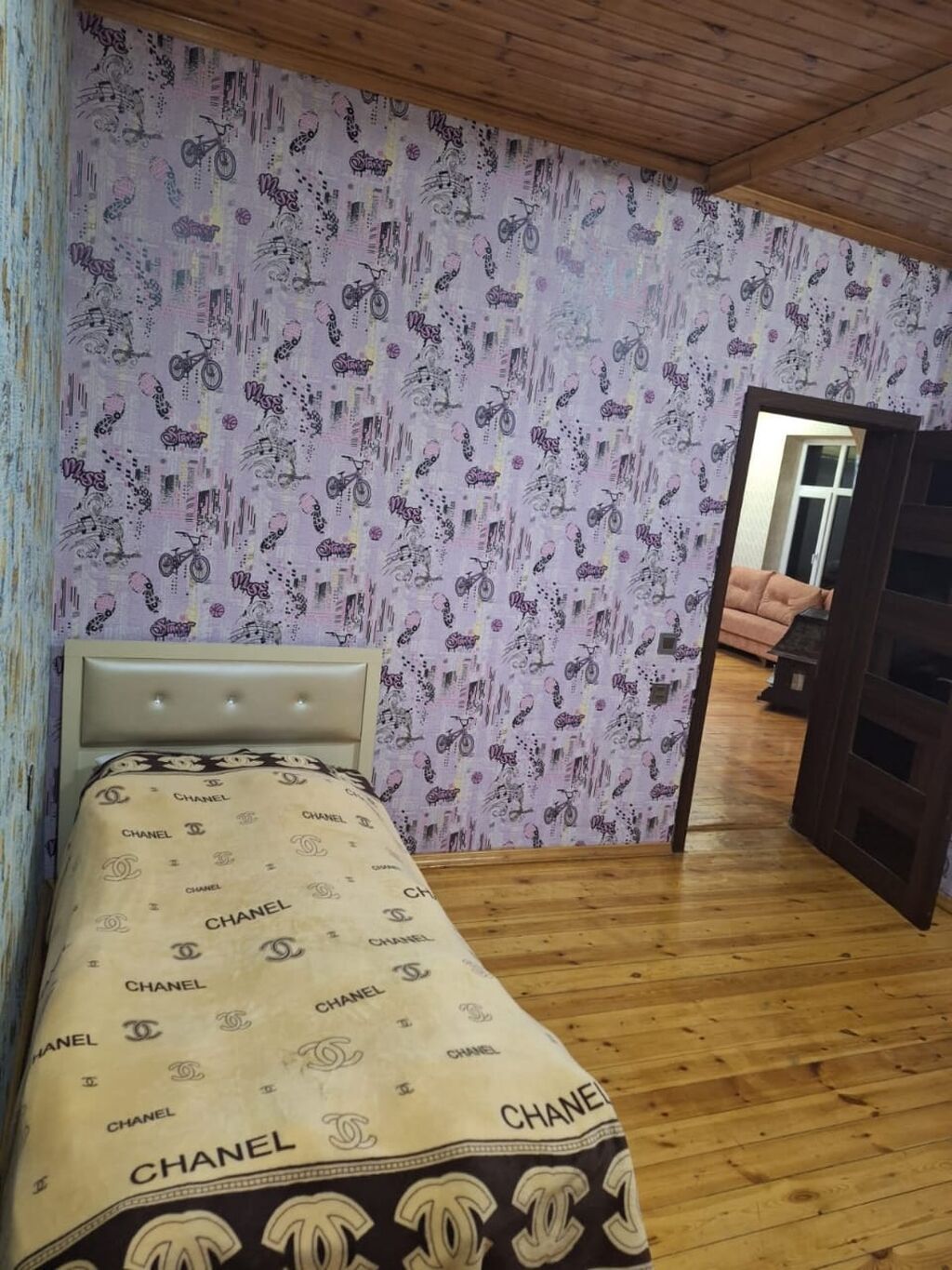 4 otaqlı, 132 kv. m, Kredit yoxdur, Orta təmir