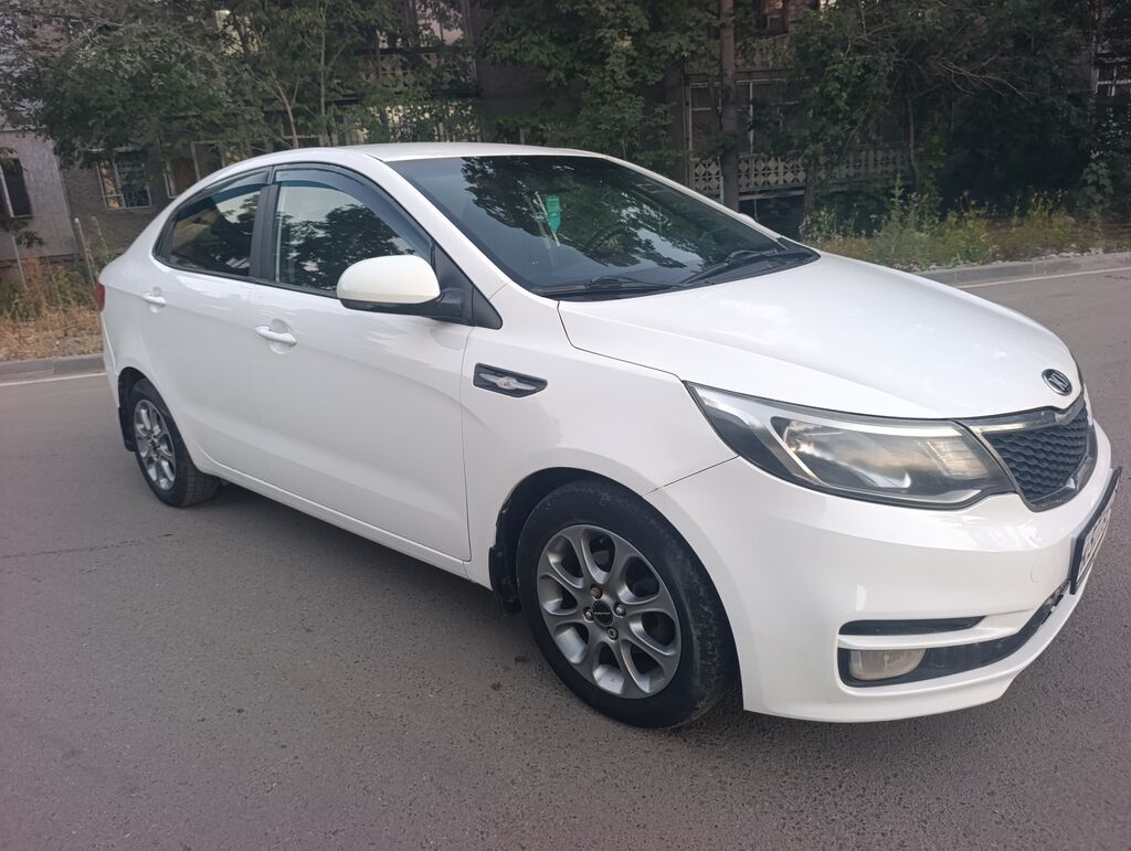 Kia Rio: 2016 г., 1.6 л, Механика, Бензин, Седан: фото 2