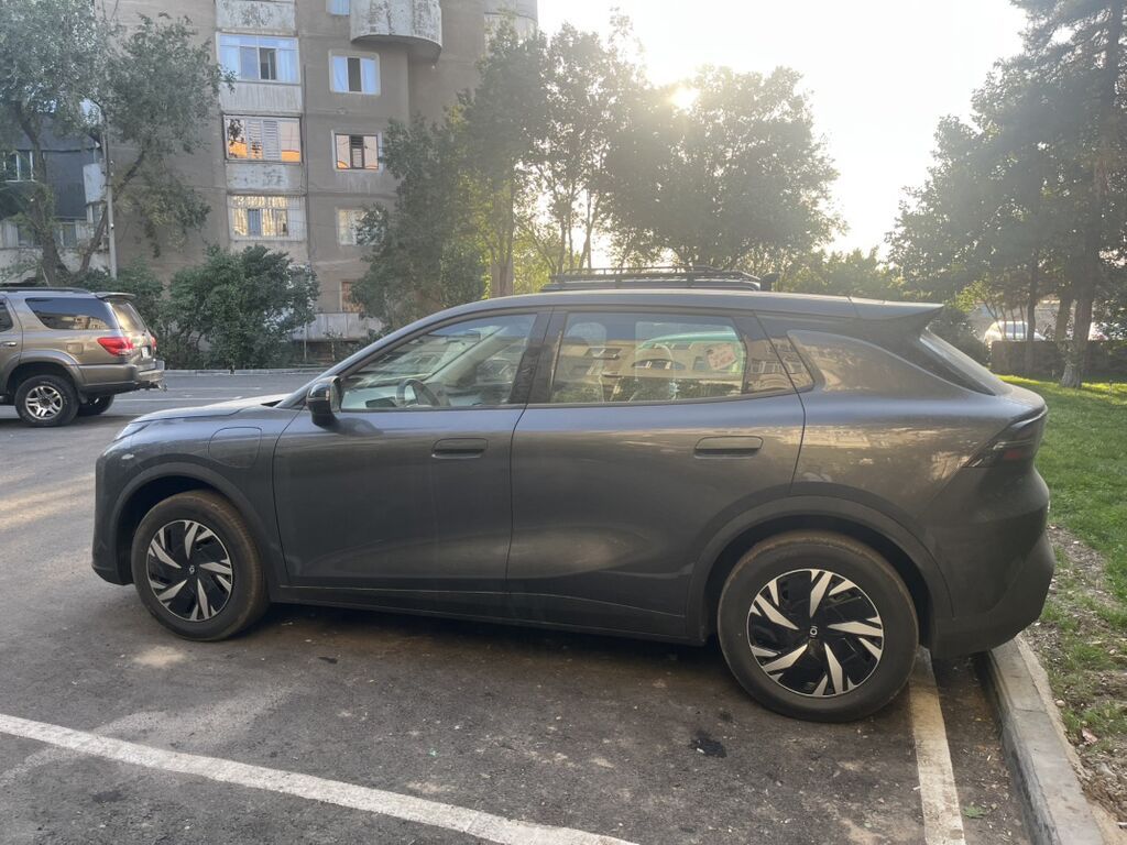 Changan Qiyuan Q05: 2026 г., Автомат, Электромобиль, Кроссовер: фото 4
