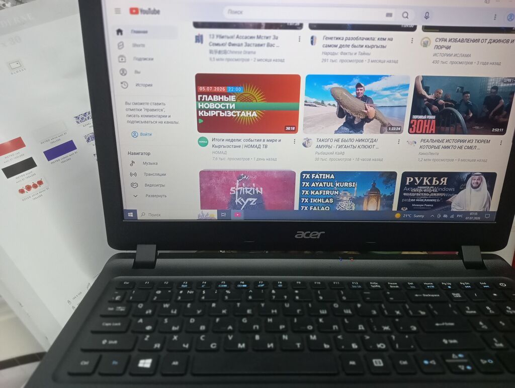 Acer ноутбук покупал для учёбы девочектепер залипают в своих: фото 7