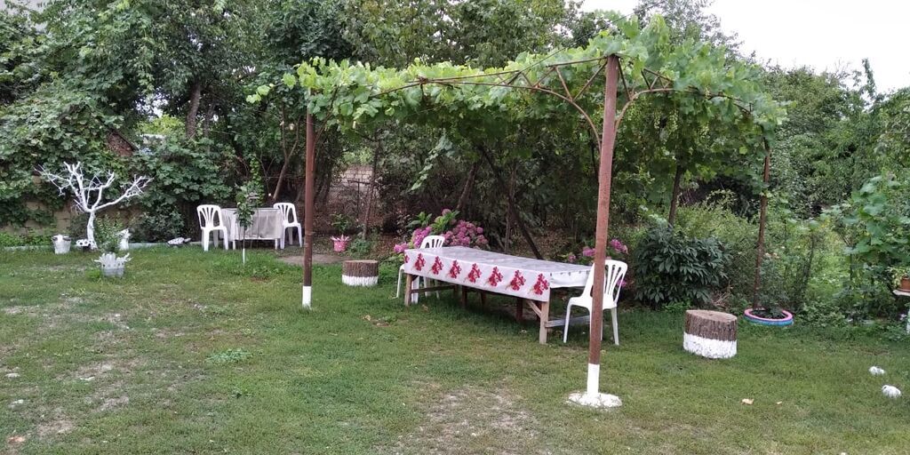 Qusar bölgəsində geniş həyətli, meşə və dağ mənzərəli kənd evi