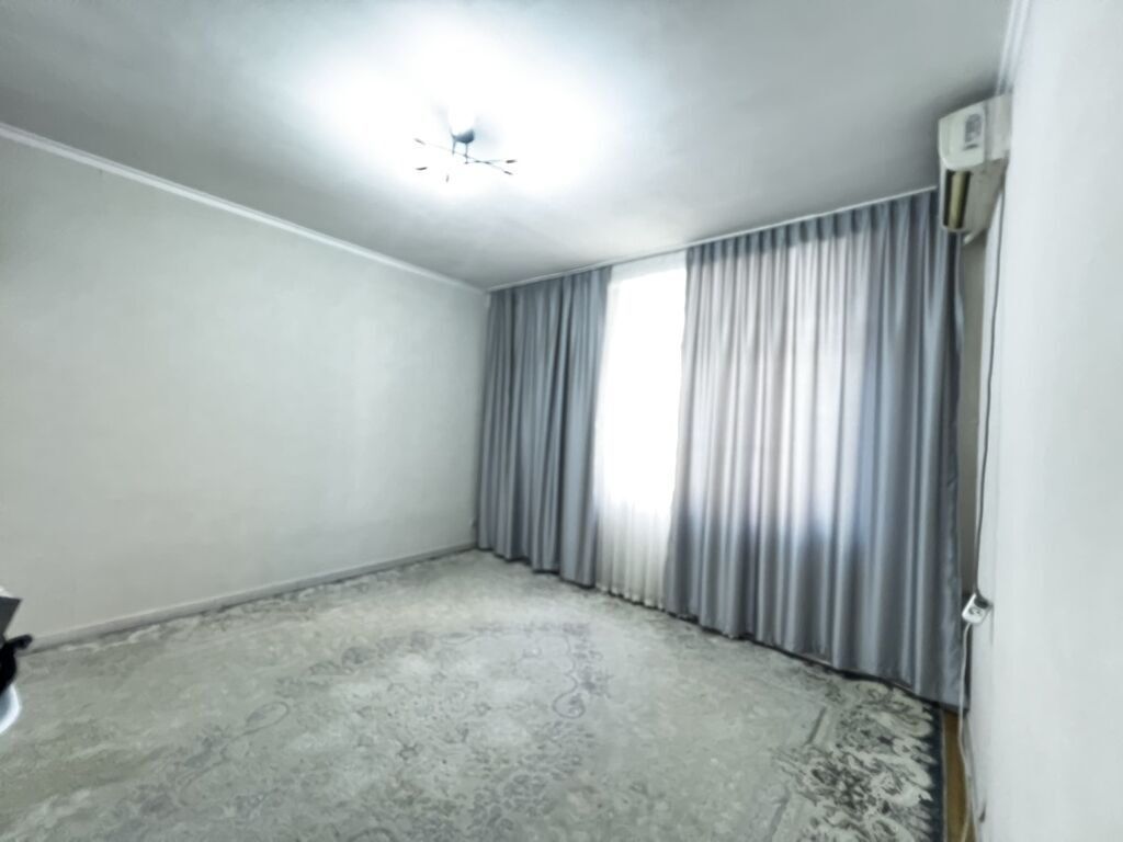 1 комната, 30 м², Золотой квадрат Индивидуалка, 4 этаж, Свежий ремонт: фото 1