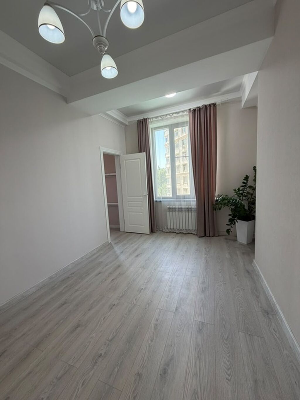 2 комнаты, 67 м², 12 мкр Элитка, 3 этаж, Свежий ремонт: фото 4
