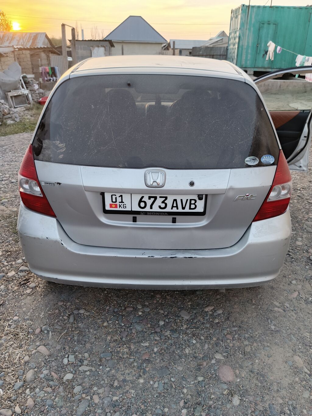 Honda Fit: 2004 г., 1.3 л, Вариатор, Бензин, Хэтчбэк: фото 2