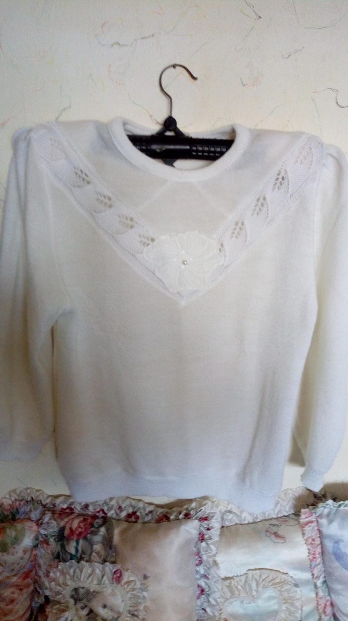Košulje i bluze: Pamucna nova bluza,obim grudi 110,duz..60cm.. na lalafo.rs Pamucna nova bluza,obim grudi 110,duz..60cm.. - Kraljevo