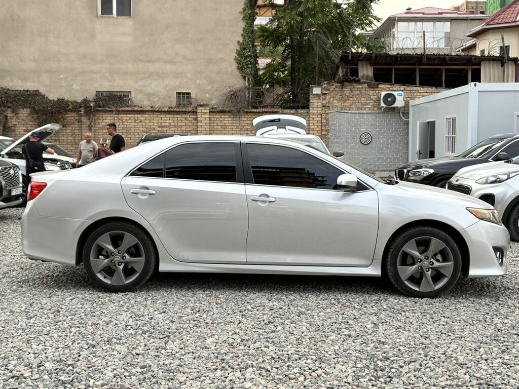 Toyota Camry: 2011 г., 3.5 л, Автомат, Бензин, Седан: фото 6
