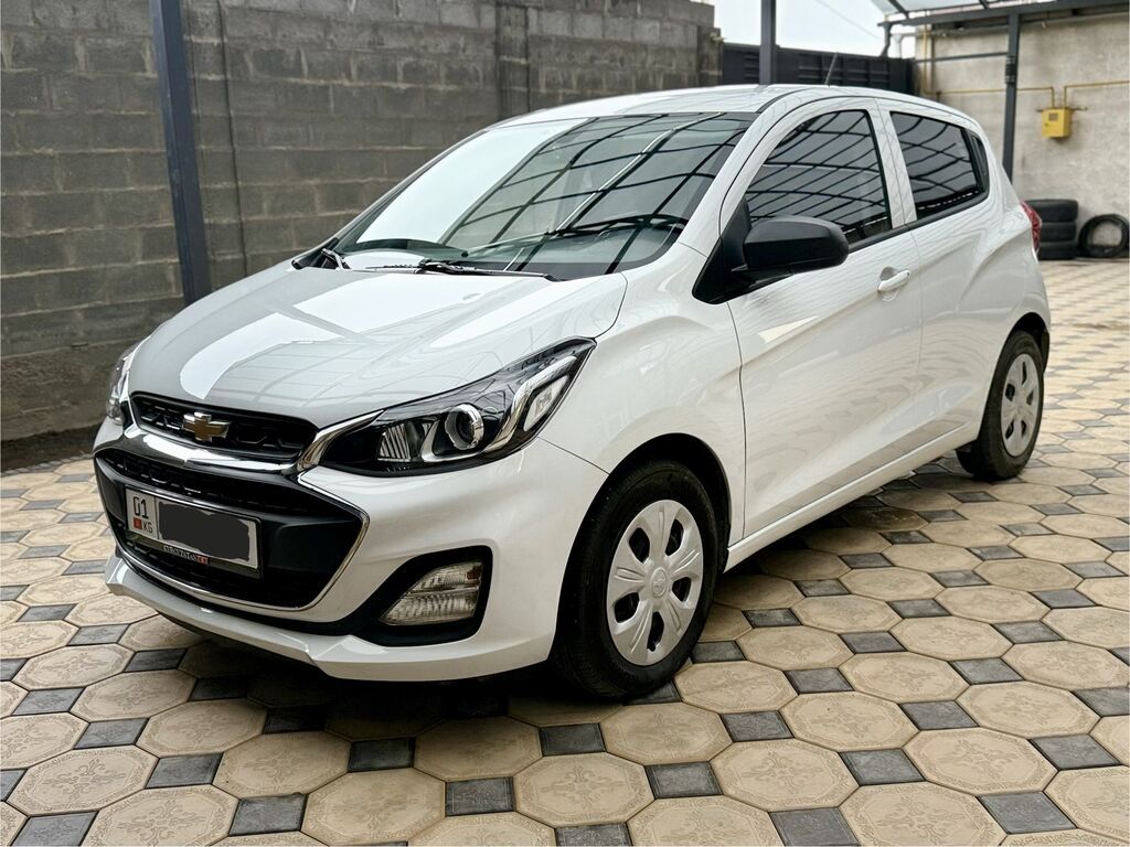 Продаю Chevrolet Spark, 2018 г., 1 л, вариатор: фото 2