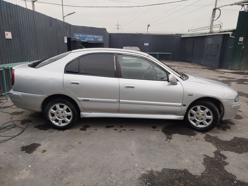 Mitsubishi Carisma: 2004 г., 1.6 л, Механика, Бензин, Лифтбек: фото 7