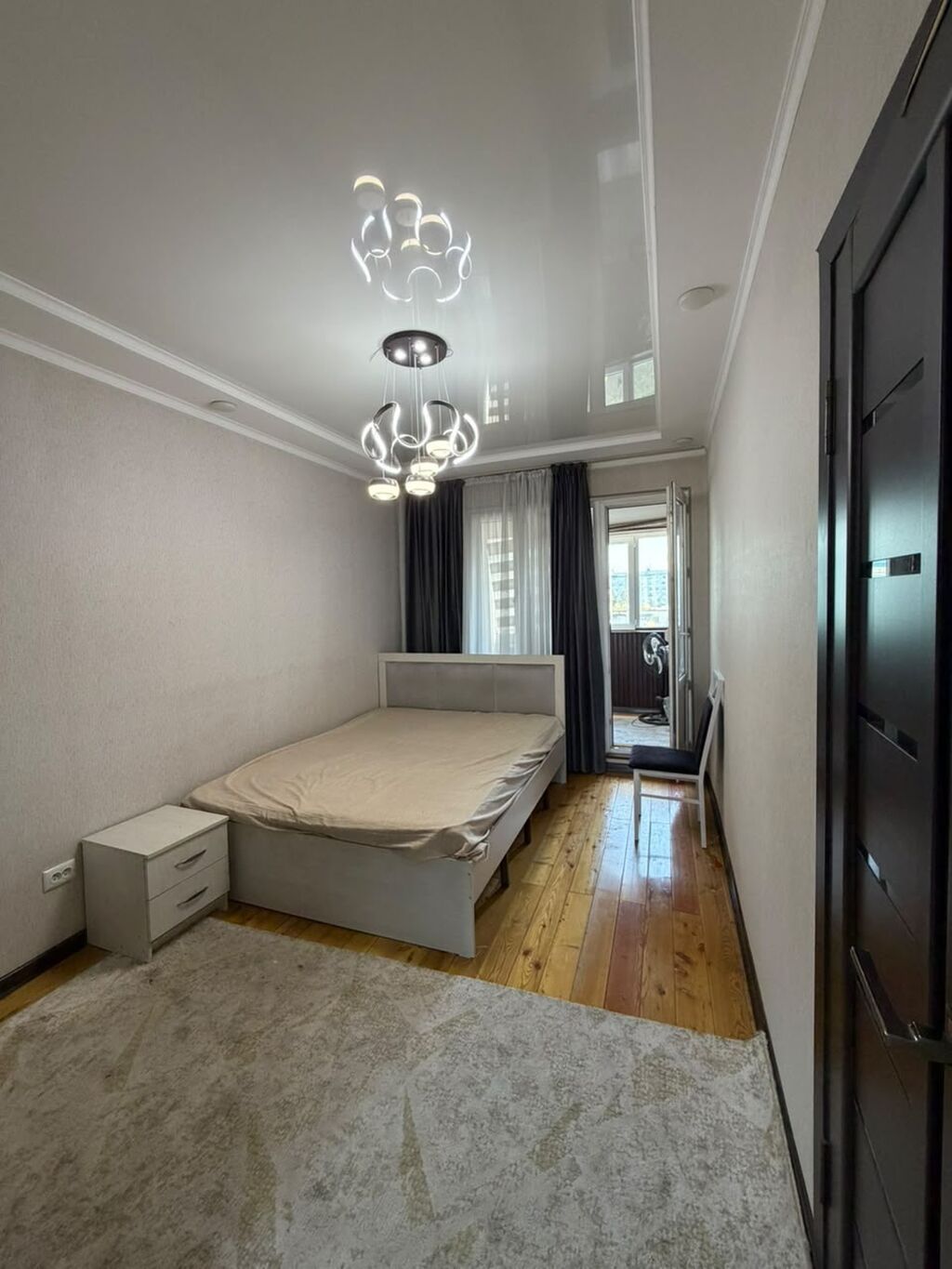 3 комнаты, 70 м², Золотой квадрат Индивидуалка, 7 этаж, Евроремонт: фото 3