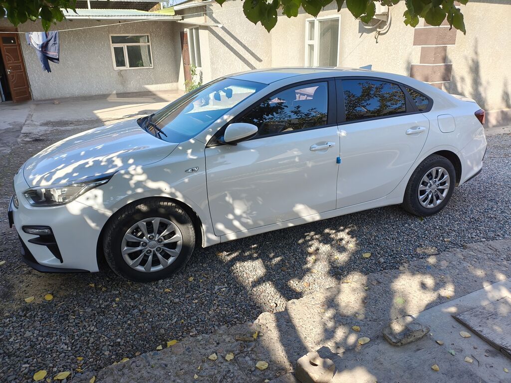 Kia K3: 2021 г., 1.6 л, Вариатор, Бензин, Седан: фото 2