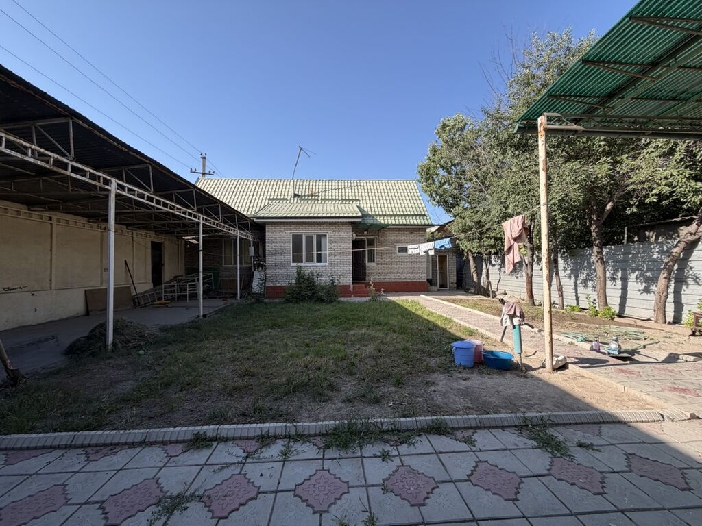 Продаётся частный дом с просторным двором и хозяйственными: фото 3