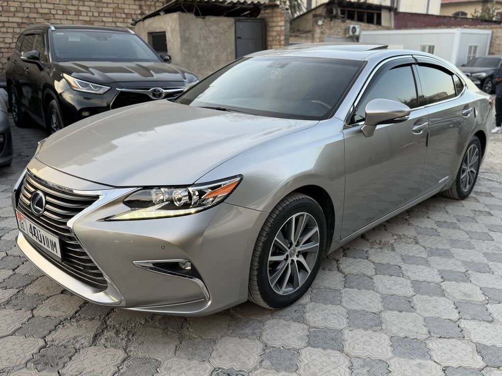 Lexus ES: 2016 г., 2.5 л, Вариатор, Гибрид, Седан: фото 3
