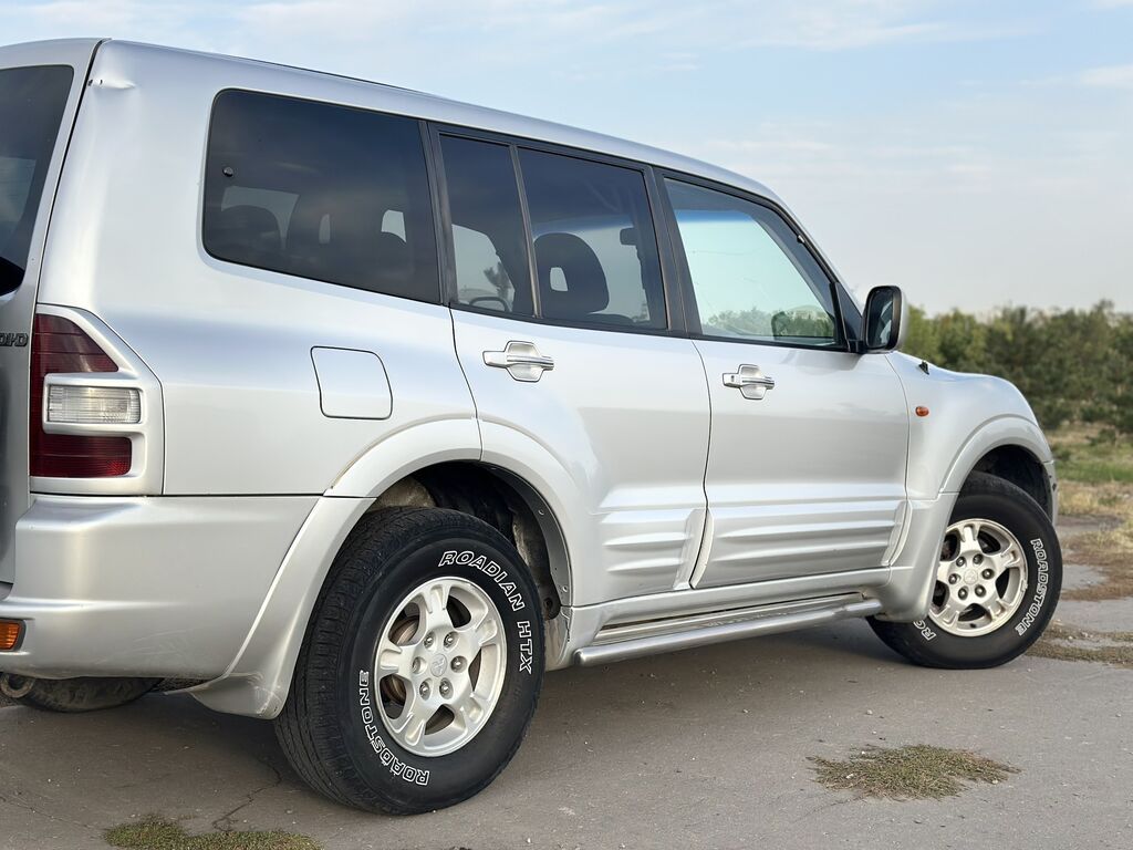 Mitsubishi Pajero: 2001 г., 3.2 л, Механика, Дизель, Внедорожник: фото 8
