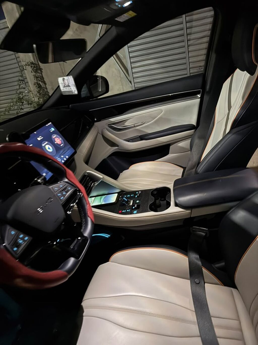 BYD Song Plus: 2023 г., 0.1 л, Автомат, Гибрид, Кроссовер: фото 6