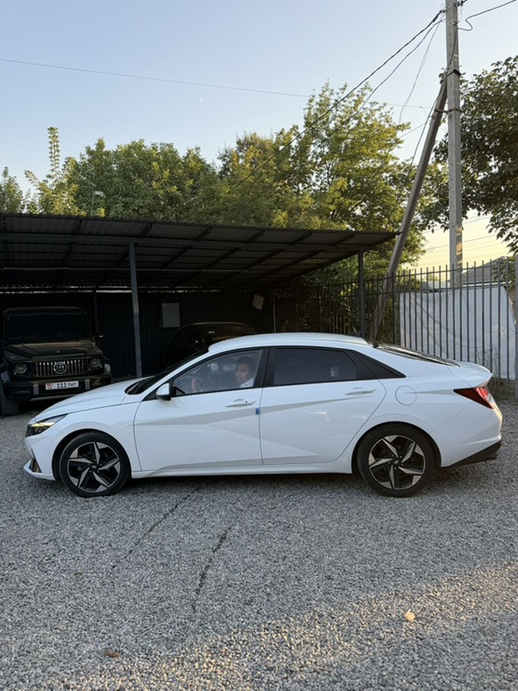 Hyundai Elantra: 2022 г., 1.6 л, Автомат, Гибрид, Седан: фото 5
