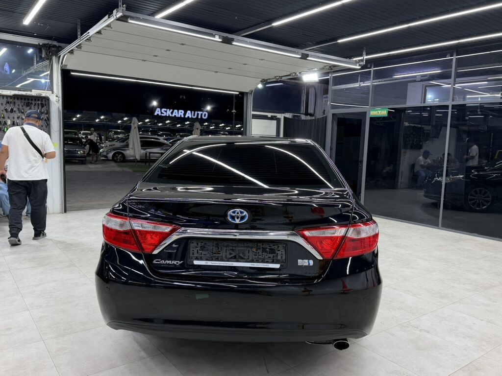 Toyota Camry: 2016 г., 2.5 л, Вариатор, Гибрид, Седан: фото 4