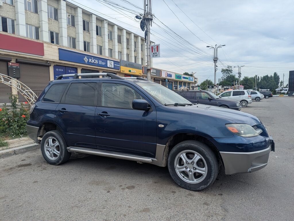 Mitsubishi Outlander: 2004 г., 2 л, Механика, Бензин, Кроссовер: фото 6