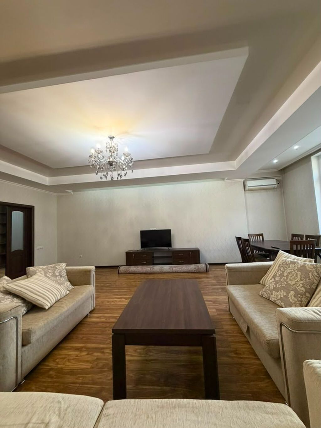 3 комнаты, 130 м², Бишкек Парк ТРЦ Элитка, 7 этаж, Евроремонт: фото 2