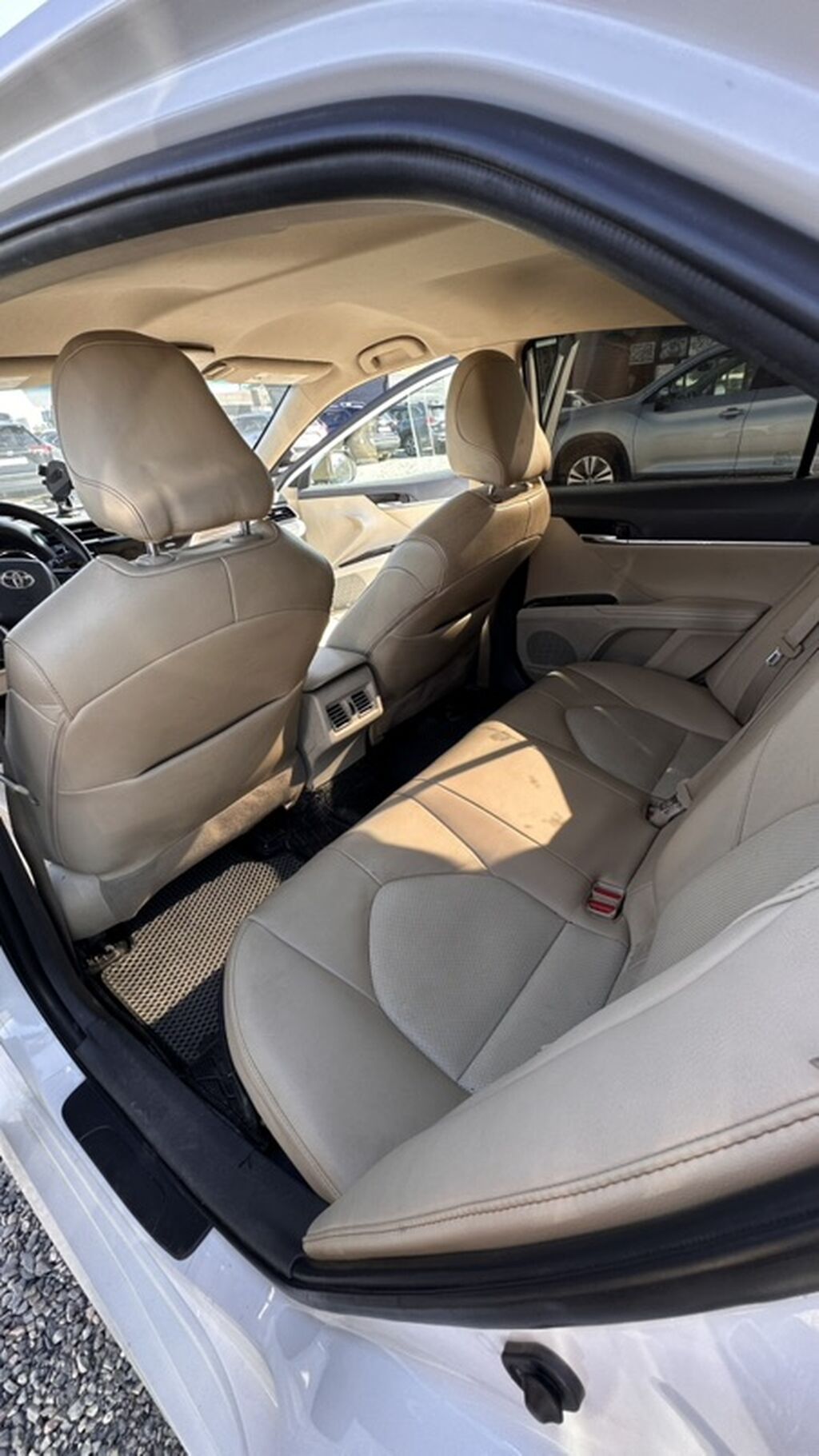 Toyota Camry: 2020 г., 2.5 л, Автомат, Гибрид, Седан: фото 5
