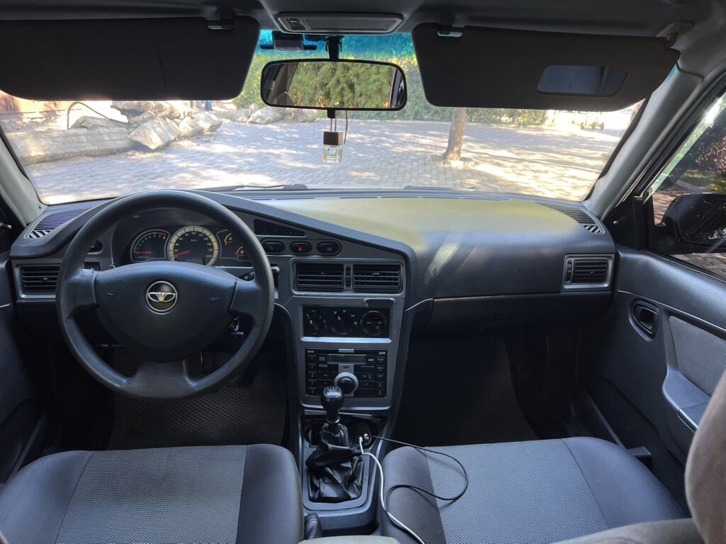 Daewoo Nexia: 2011 г., 1.5 л, Механика, Бензин, Седан: фото 7