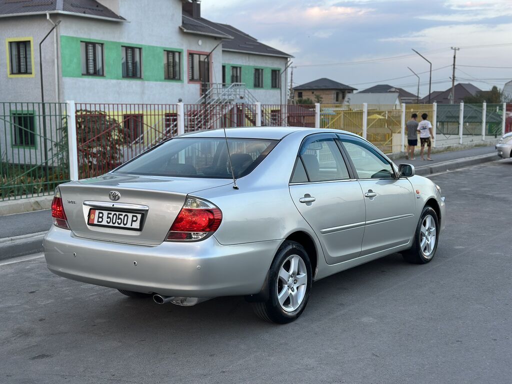 Toyota Camry: 2005 г., 2.4 л, Автомат, Бензин, Седан: фото 4