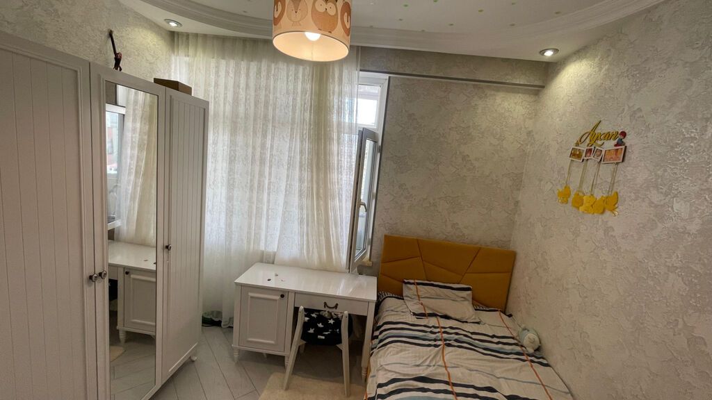 4 otaqlı, Yeni tikili, 135 kv. m
