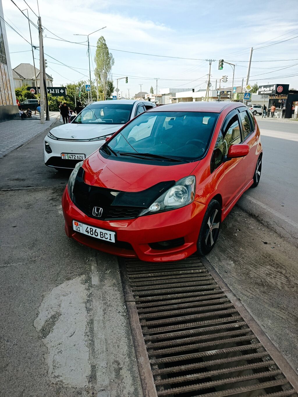 Honda Fit: 2011 г., Автомат, Бензин, Хэтчбэк: фото 2