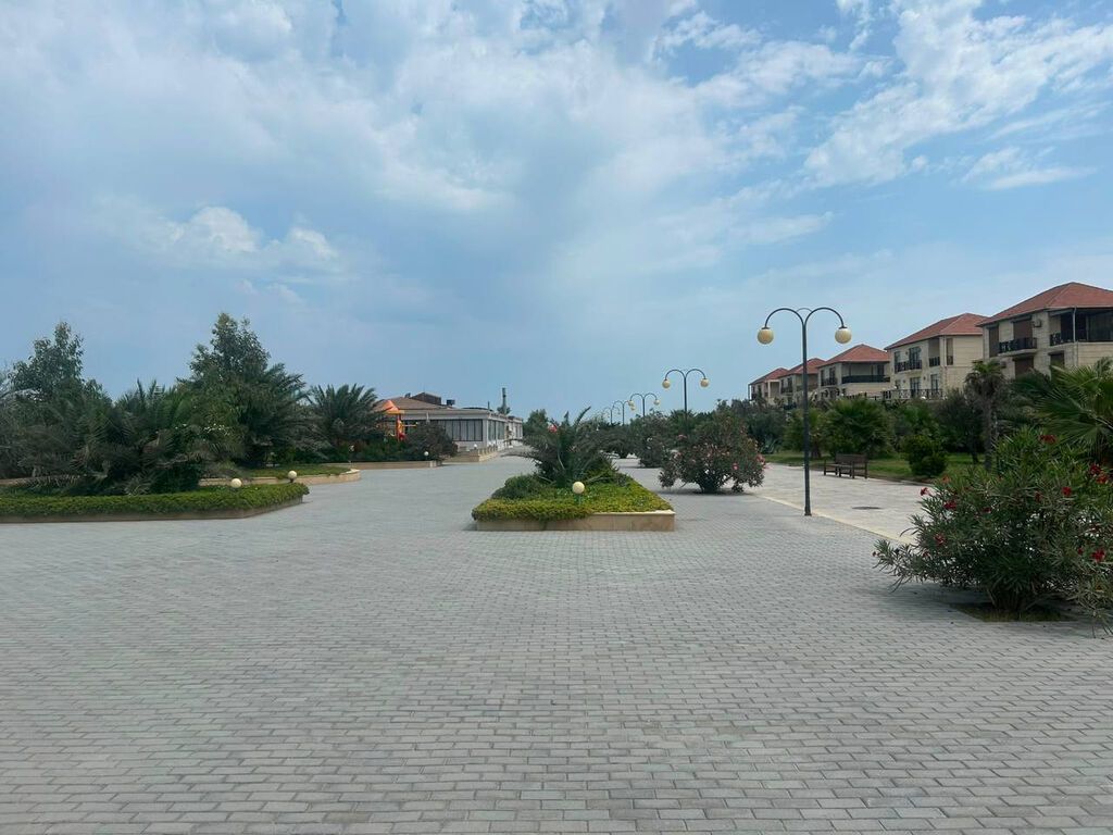 İcarəyə verilir 2 otaqlı yeni tikili 55 m², Buzovna q. "Delmar