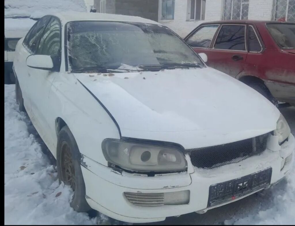 Белый седан Opel Omega B (дорестайлинг), правый руль отсутствует: фото 6