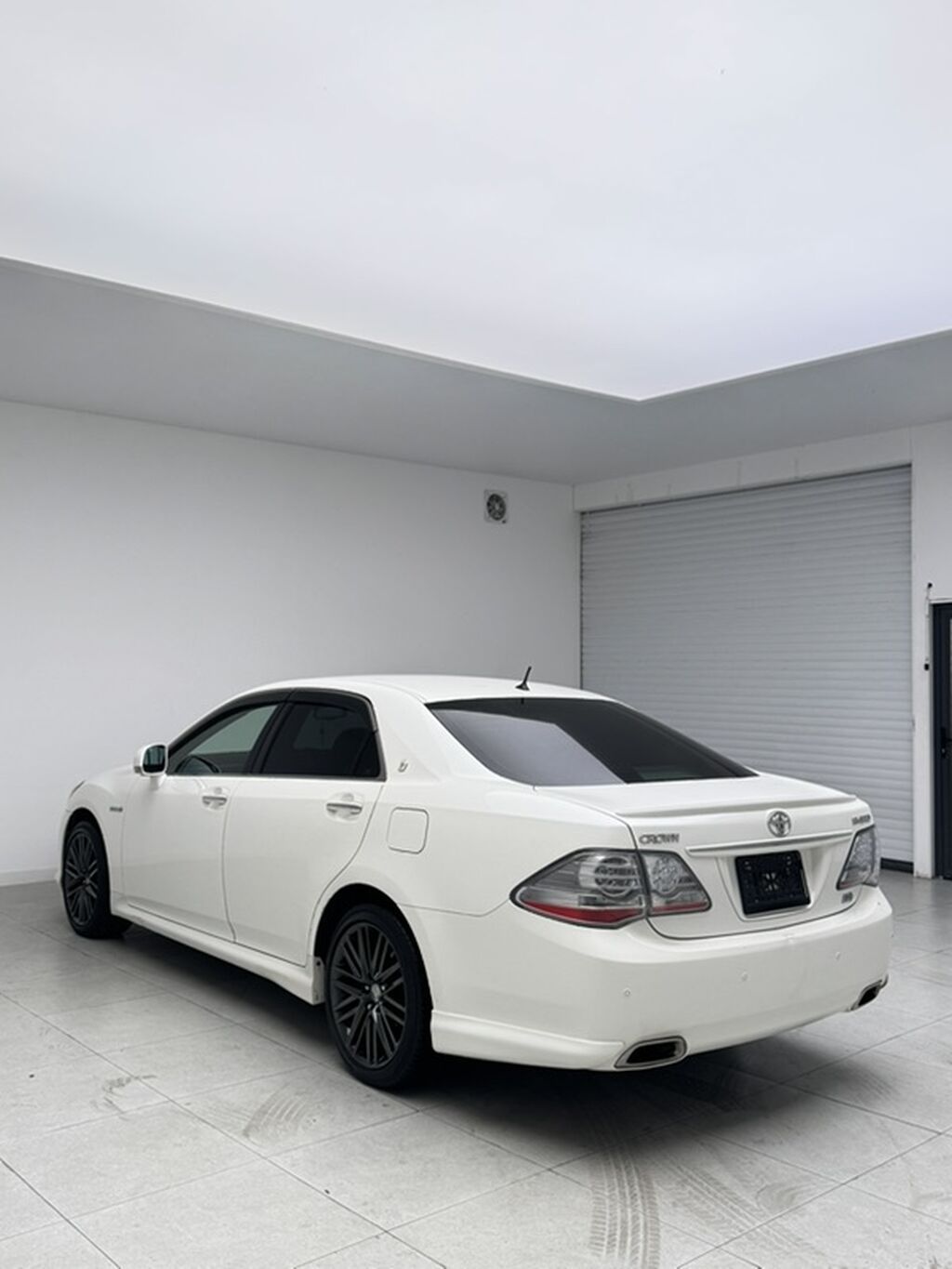 Toyota Crown: 2008 г., 3.5 л, Автомат, Гибрид, Седан: фото 3