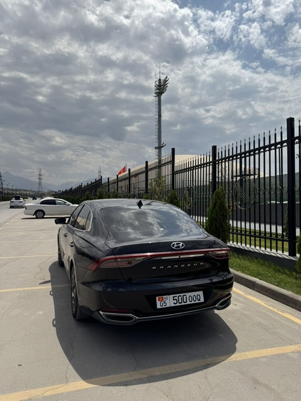 Hyundai Grandeur: 2020 г., 2.4 л, Автомат, Гибрид, Седан: фото 3