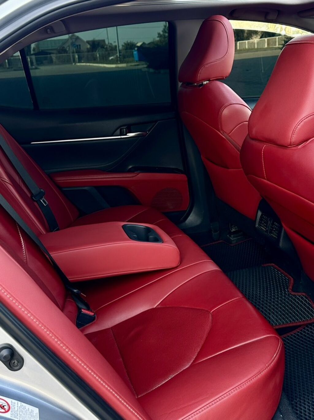 Toyota Camry: 2018 г., 2.5 л, Автомат, Бензин, Седан: фото 6