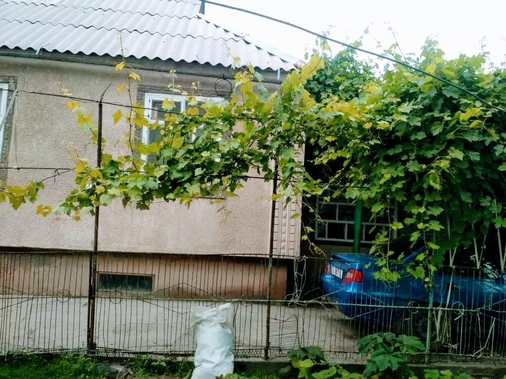 5 комнат, 150 м², 6 соток, Кара-Балта, Собственник: фото 3