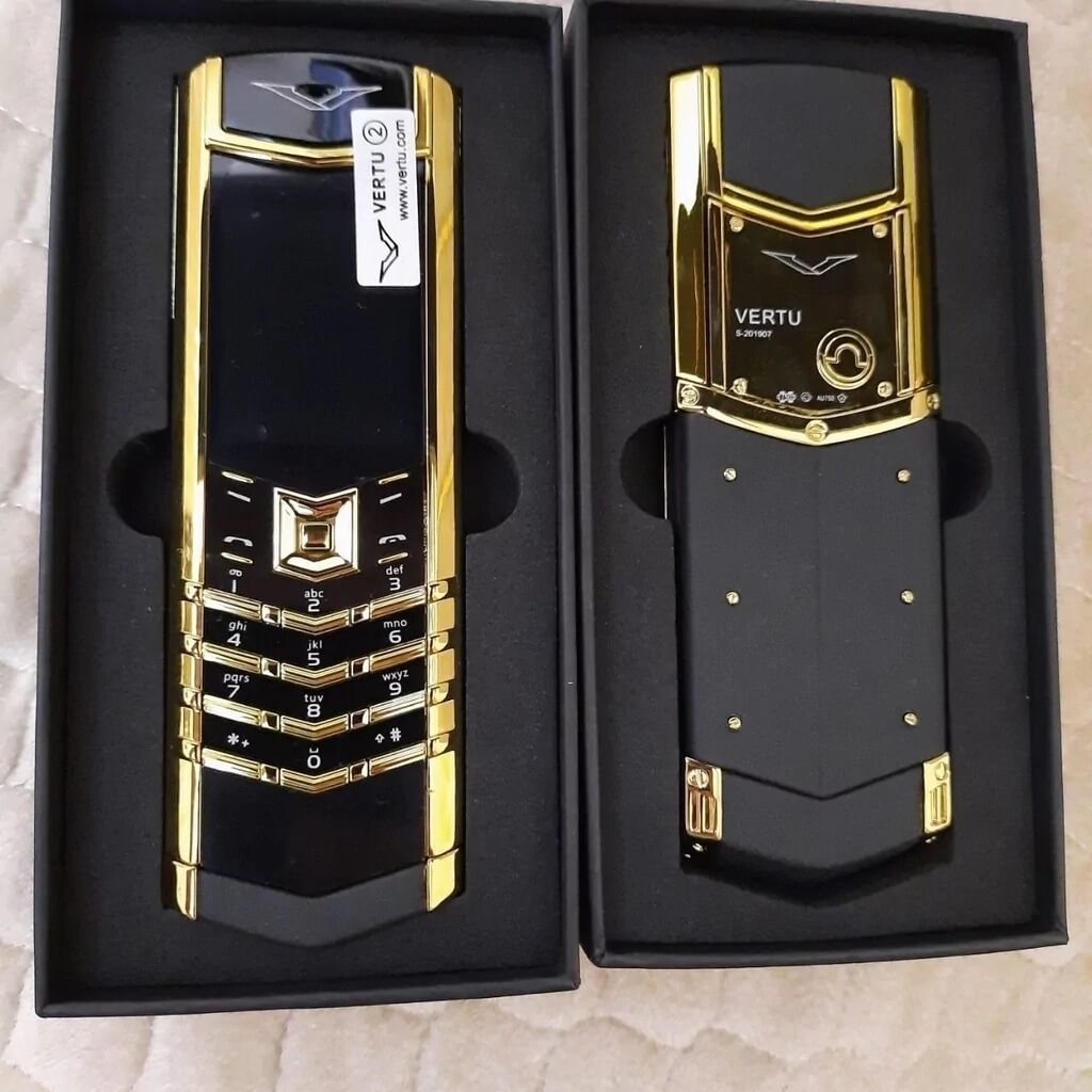 Vertu: Vertu Signature Touch, rəng - Qızılı, Düyməli