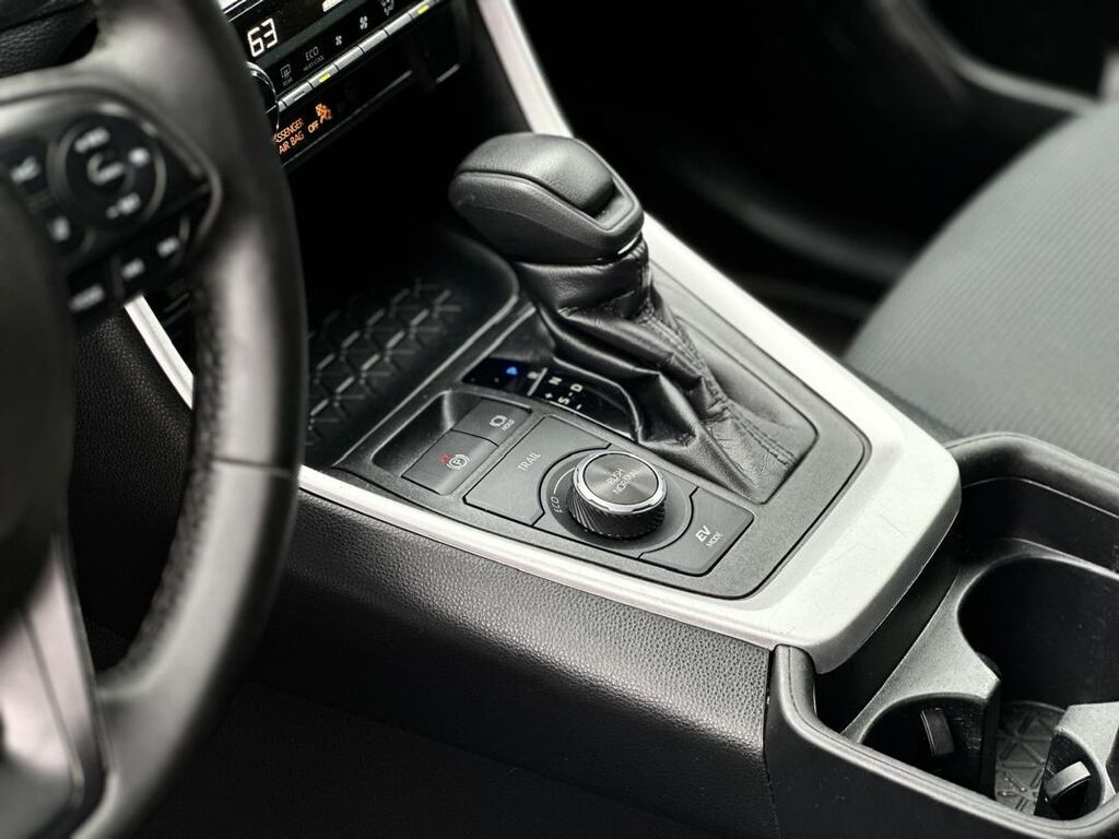 Toyota RAV4: 2019 г., 2.5 л, Типтроник, Гибрид, Кроссовер: фото 7
