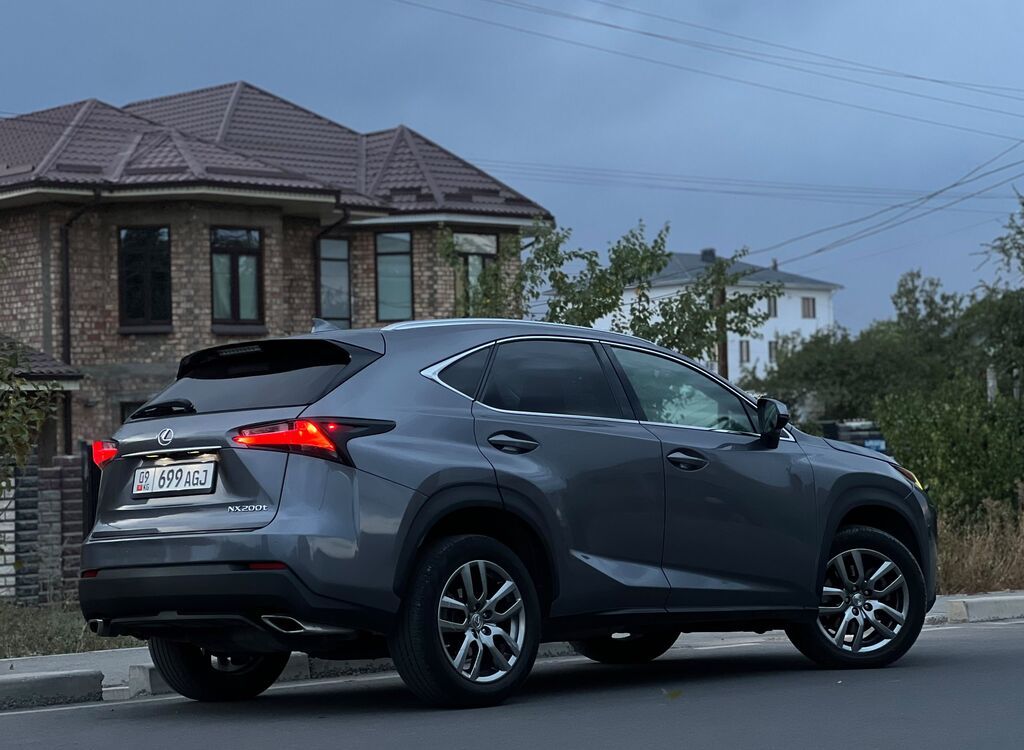 Lexus NX: 2016 г., 2 л, Бензин, Кроссовер: фото 5
