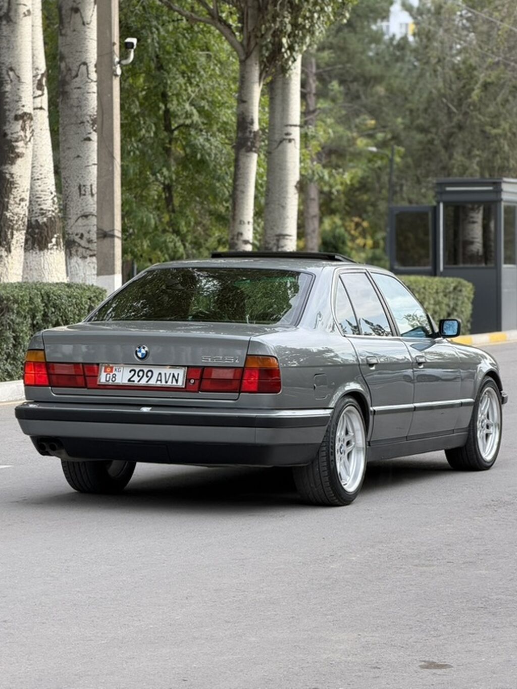 BMW 5 series: 1991 г., 2.5 л, Механика, Бензин, Седан: фото 5