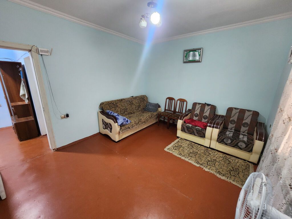 4 otaqlı, 93 kv. m, Orta təmir