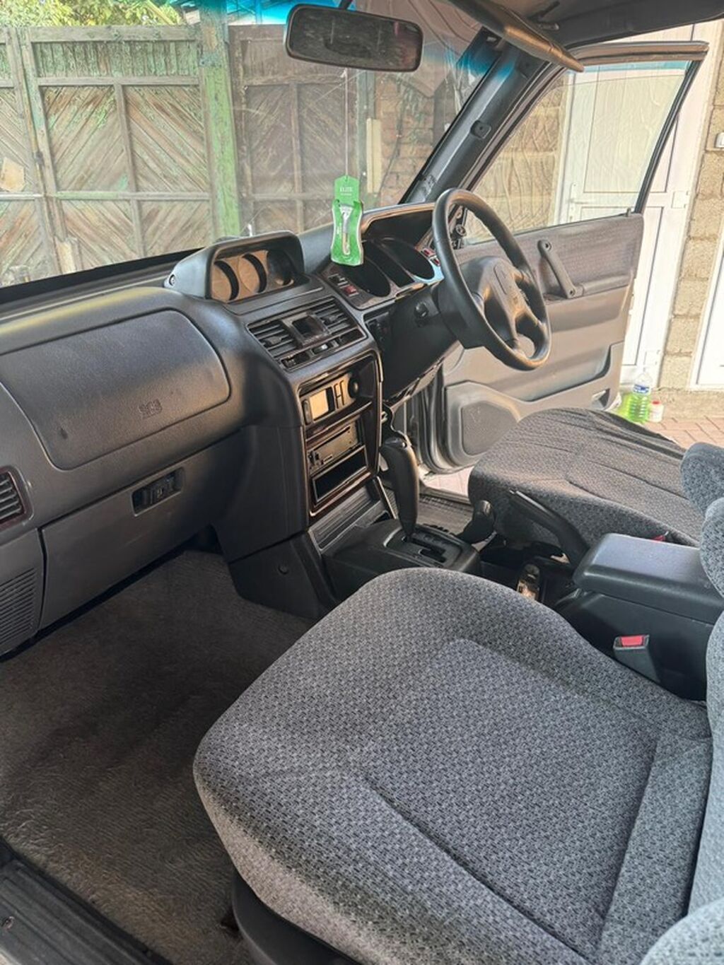 Mitsubishi Pajero: 1998 г., 3.5 л, Автомат, Бензин, Внедорожник: фото 4