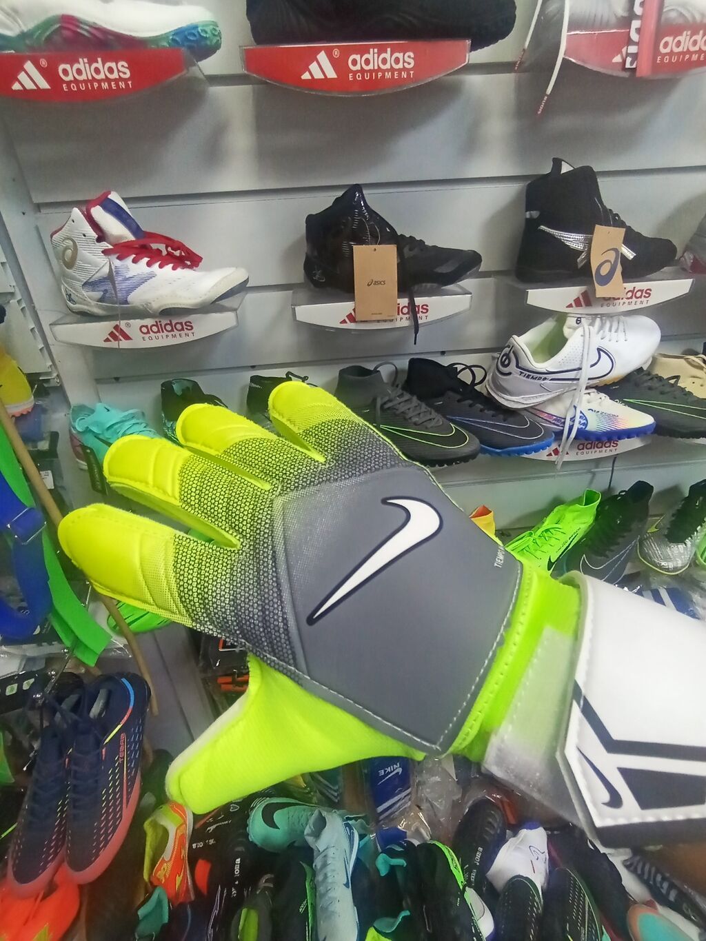 Вратарские Перчатки, Перчатки вратарские перчатки Nike Tiempo — фото 3